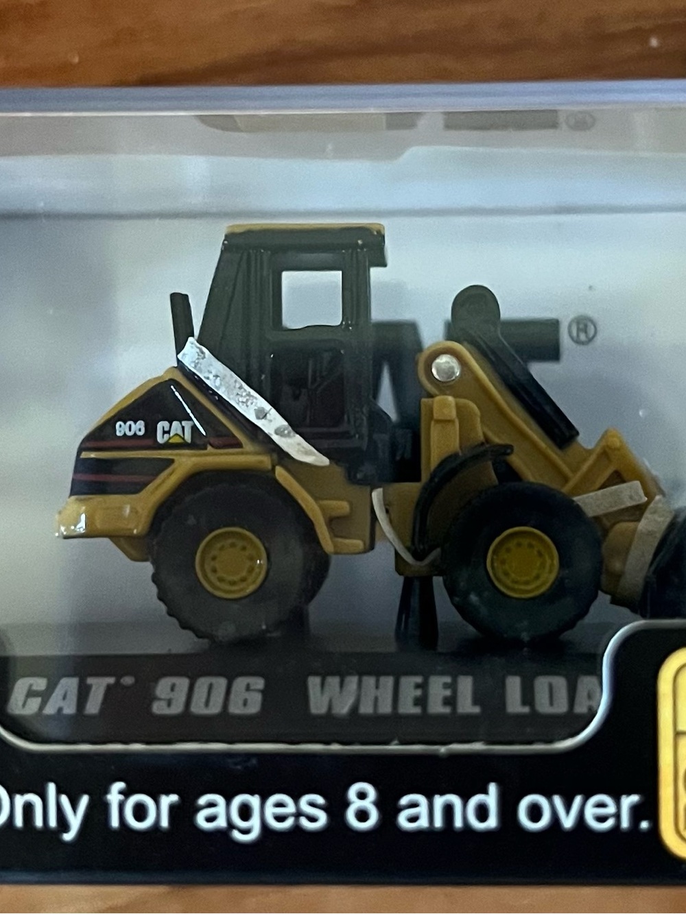 Norscot Caterpillar 906
Wheel Loader Mini Die-Cast Model